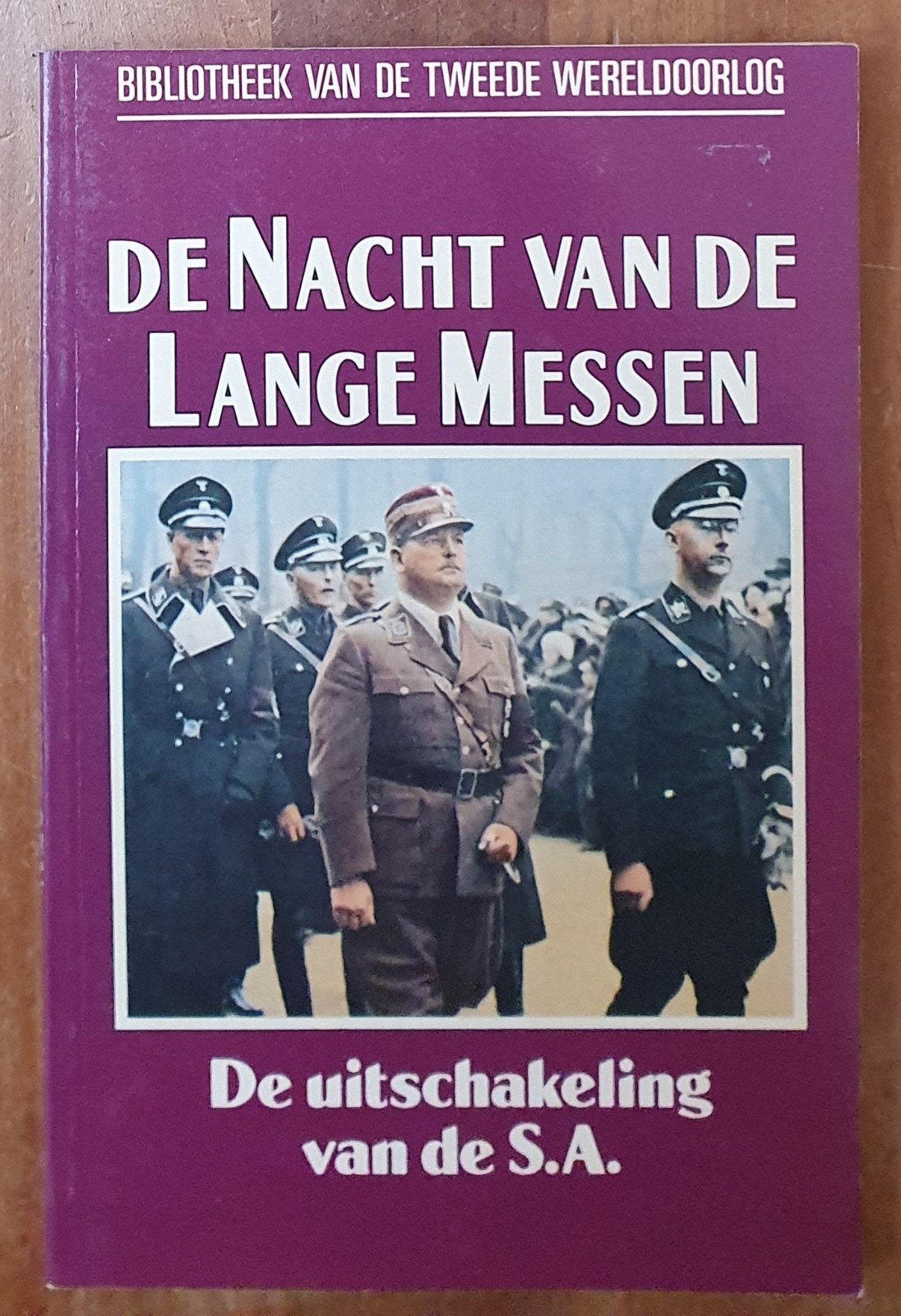 Bibliotheek van WWII Nacht Lange Messen Veel Foto's 160 Pag., Boeken, Ophalen of Verzenden, Landmacht, Nicolas Tolstoy, Tweede Wereldoorlog