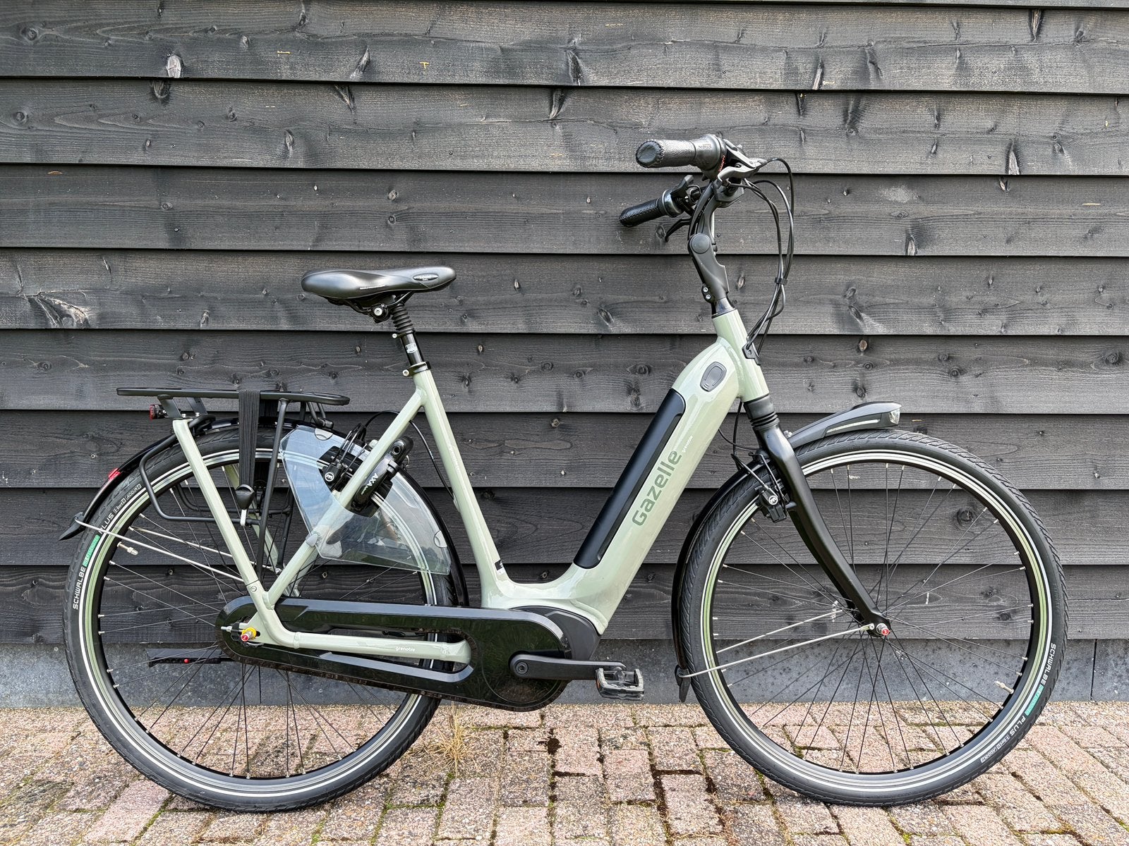 Gazelle Grenoble C8 HMB/Bosch Motor/4300KM/Warm Grey/ZGAN!!, Ophalen, Zo goed als nieuw, 50 km per accu of meer, 55 tot 59 cm