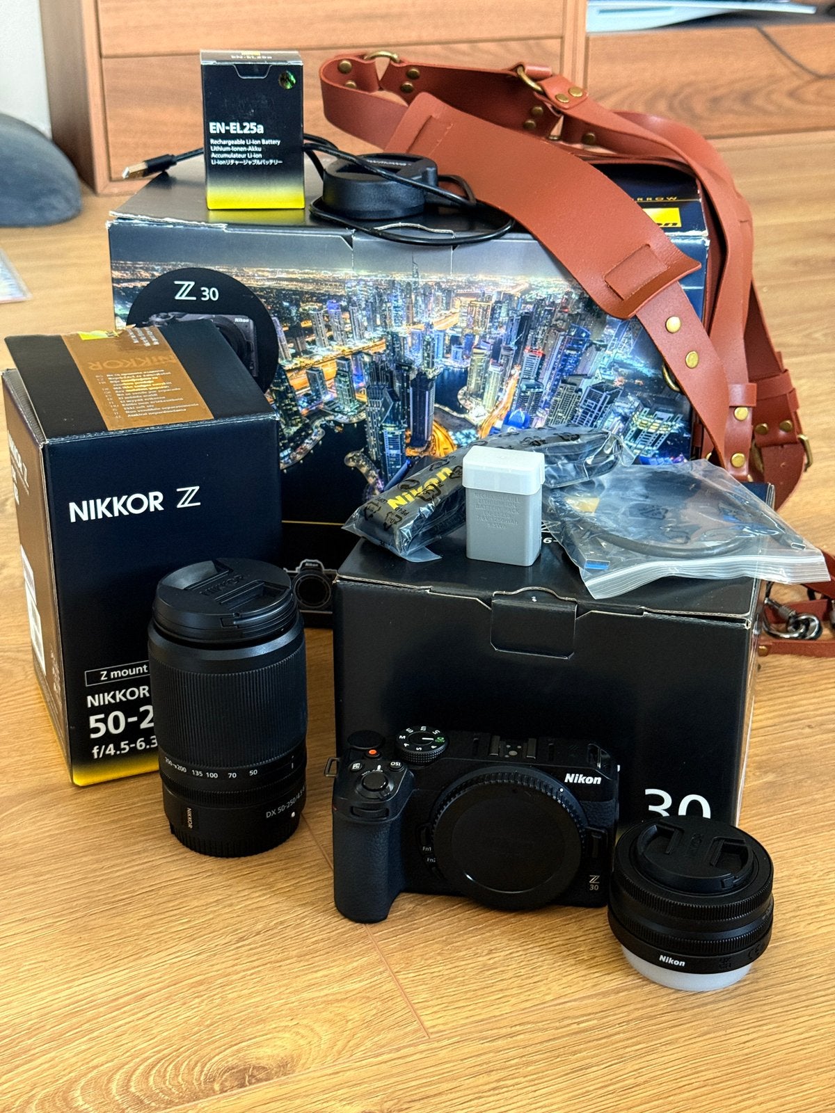 Nikon Z30 camera + 2 lenzen, harnas en accessoires, Ophalen of Verzenden, Zo goed als nieuw, Nikon, Geen optische zoom