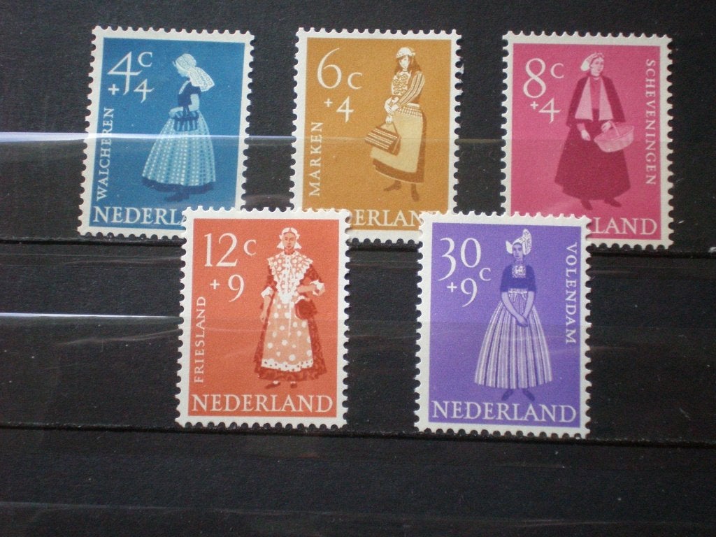 Nederland NVPH 707-711 postfris ( T 30)..€ 0,80, Postzegels en Munten, Postzegels | Nederland, Ophalen of Verzenden