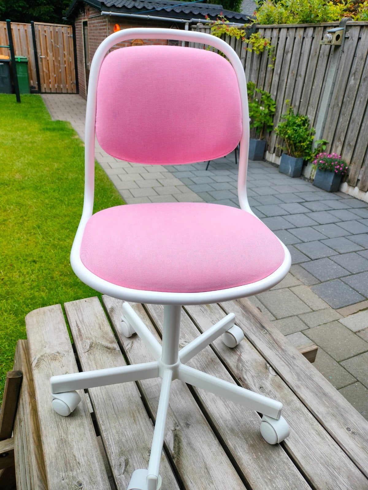 Ikea kinder bureaustoel roze, Huis en Inrichting, Bureaustoelen, Ophalen, Gebruikt, Roze, Bureaustoel