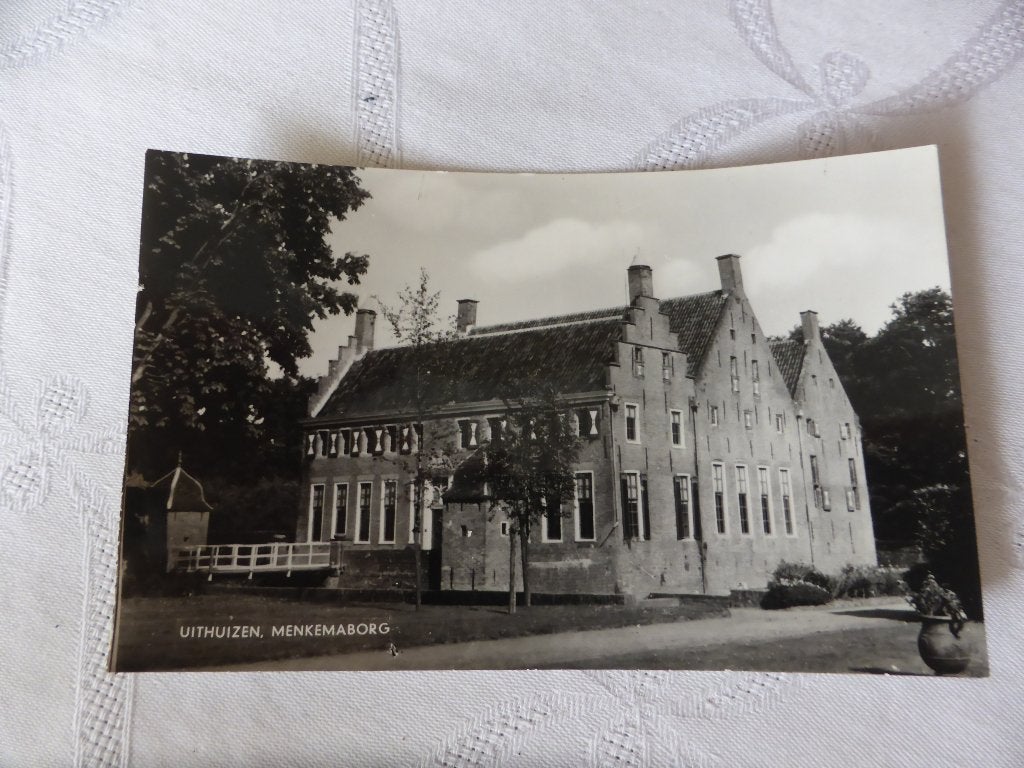 Ansichtkaart Uithuizen, Menkemaborg - Groningen Schathoes, Ophalen of Verzenden, 1940 tot 1960, Ongelopen, Groningen