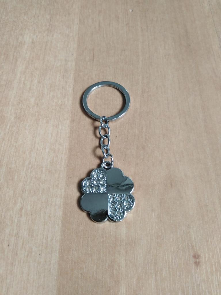 Sleutelhanger klavertje 4 met strass, Ophalen of Verzenden, Nieuw, Overige typen