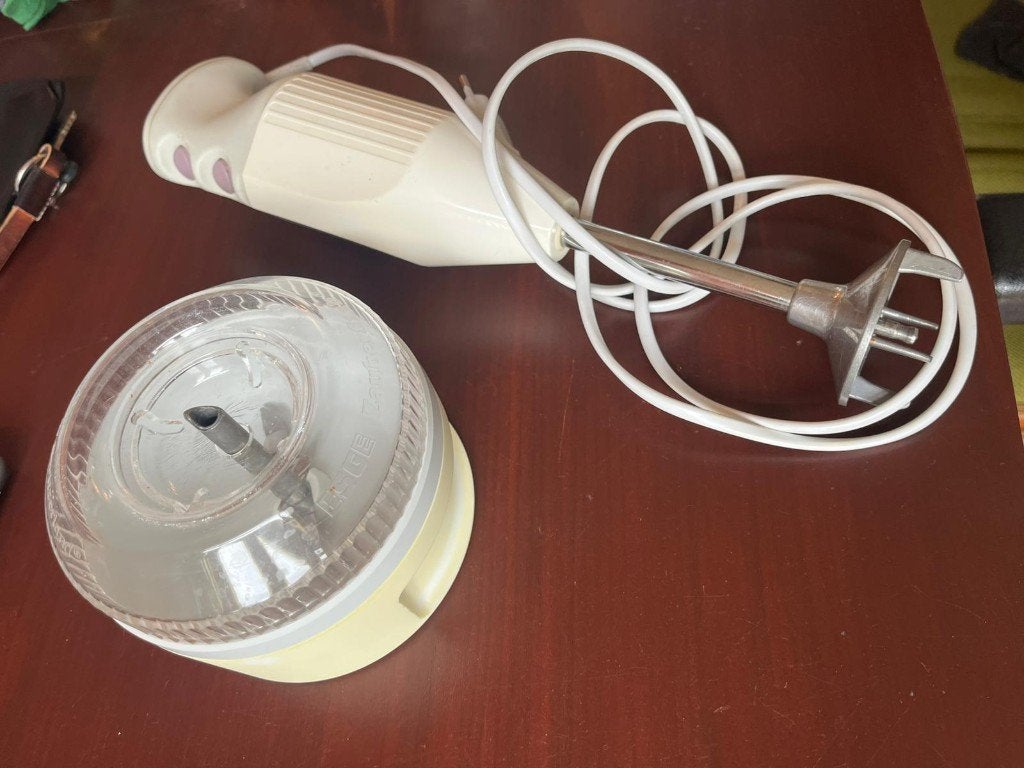 Bamix staafmixer 140 watt - defect (inclusief hakmolen), Minder dan 1 liter, Ophalen of Verzenden, Niet werkend, 2 snelheden
