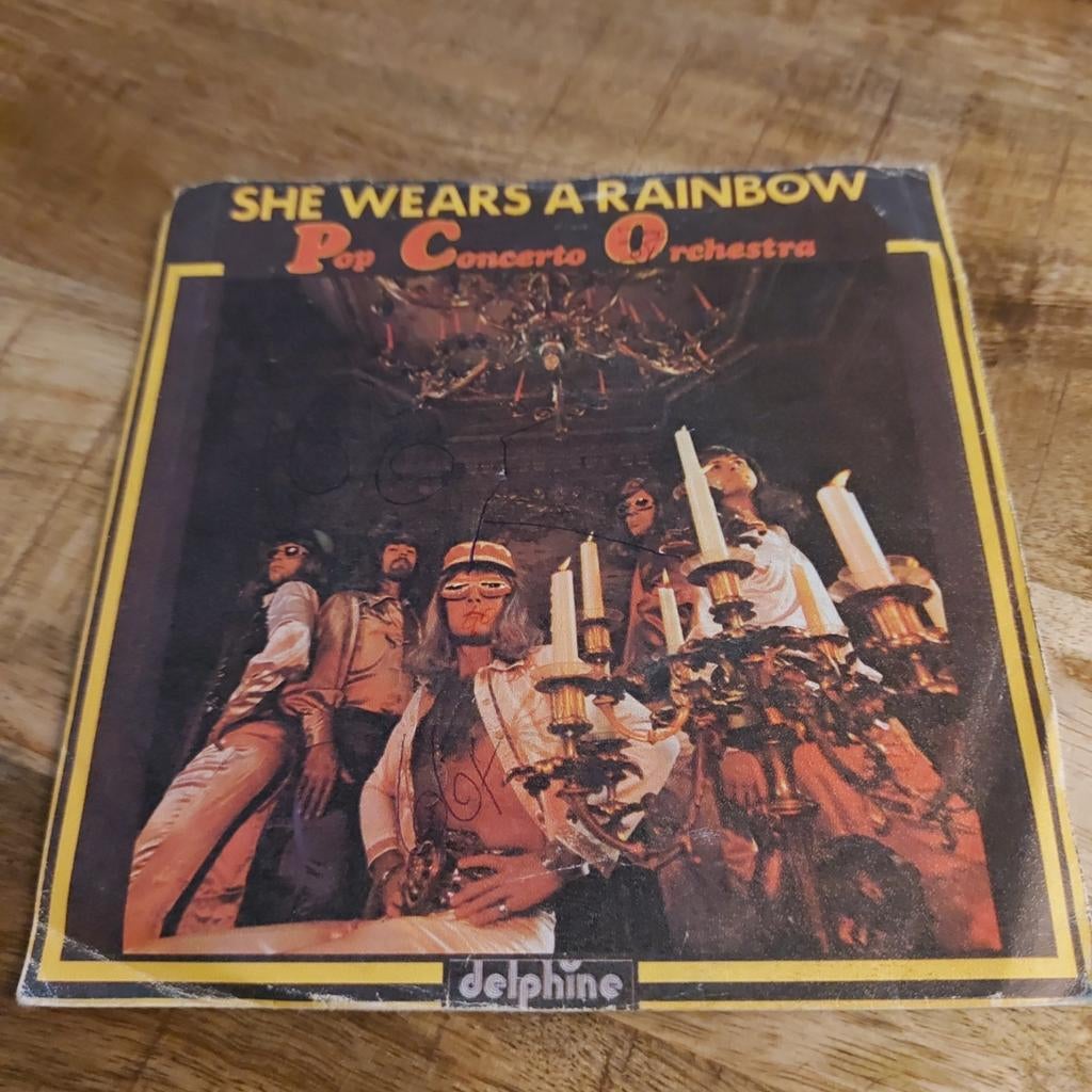 Pop concerto Orchestra / she wears a rainbow, Ophalen of Verzenden, Zo goed als nieuw, Pop