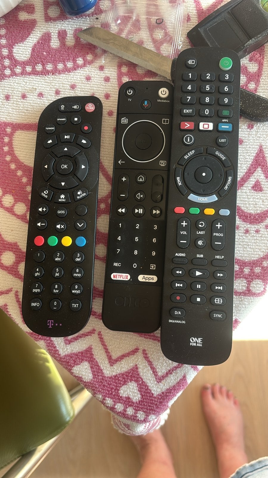 3x Afstandsbediening: T-Mobile, Ziggo en Universeel, Ophalen, Nieuw, Universeel, Tv