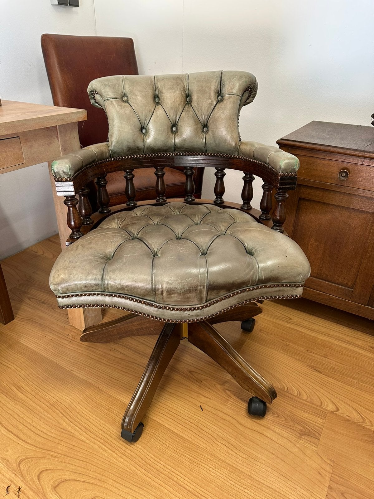 Chesterfield bureaustoel. Captians chair., Ophalen, Gebruikt, ., .