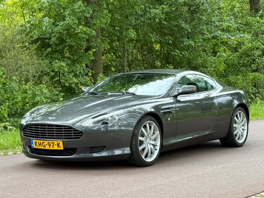 Aston Martin DB9 5.9 V12 Meteorite Silver, Auto's, Aston Martin, Automaat, Achterwielaandrijving, 457 pk, 5935 cc