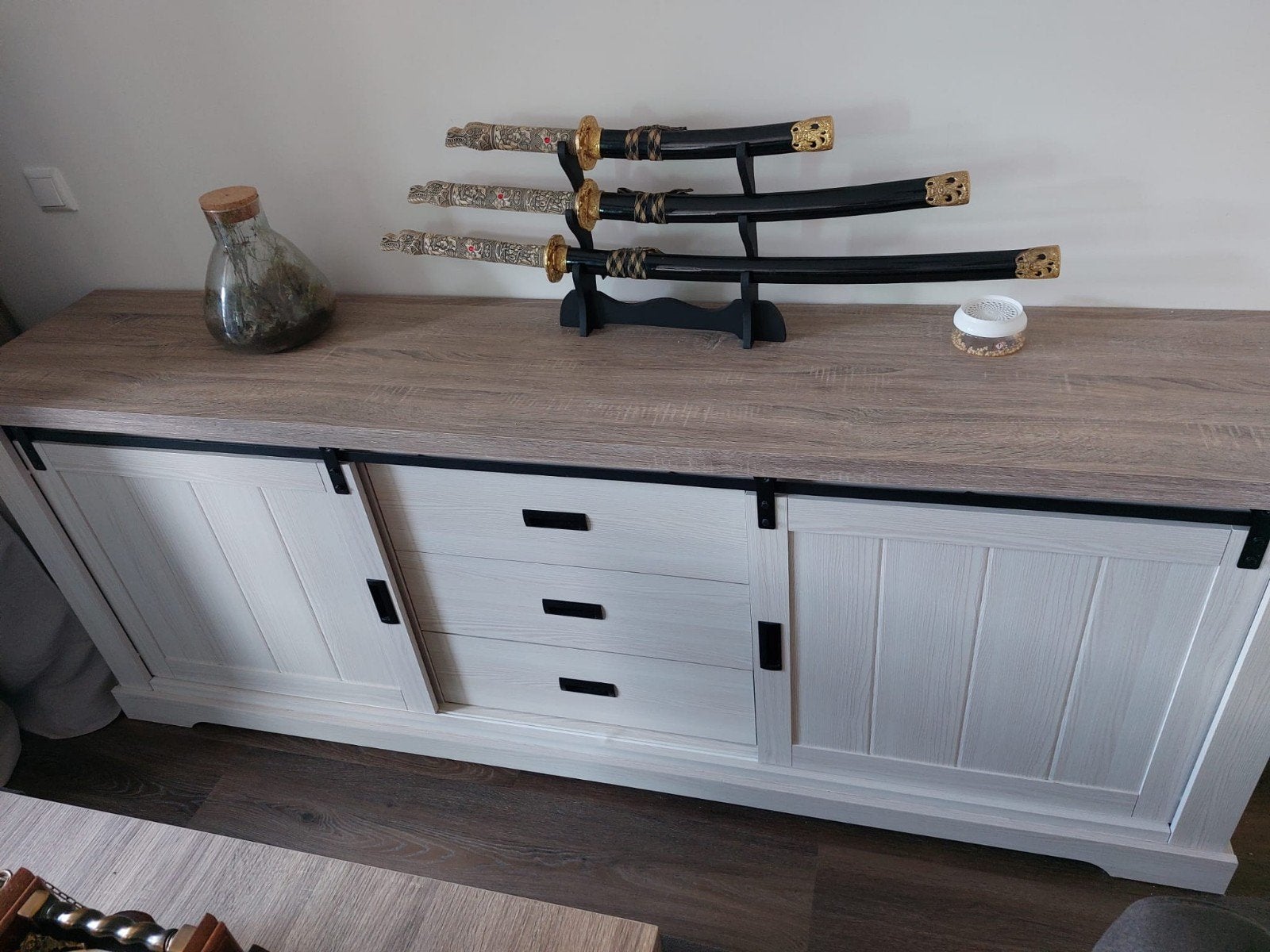 2 jaar oud buffetkast / dressoir, Ophalen, Zo goed als nieuw, 200 cm of meer, Minder dan 100 cm