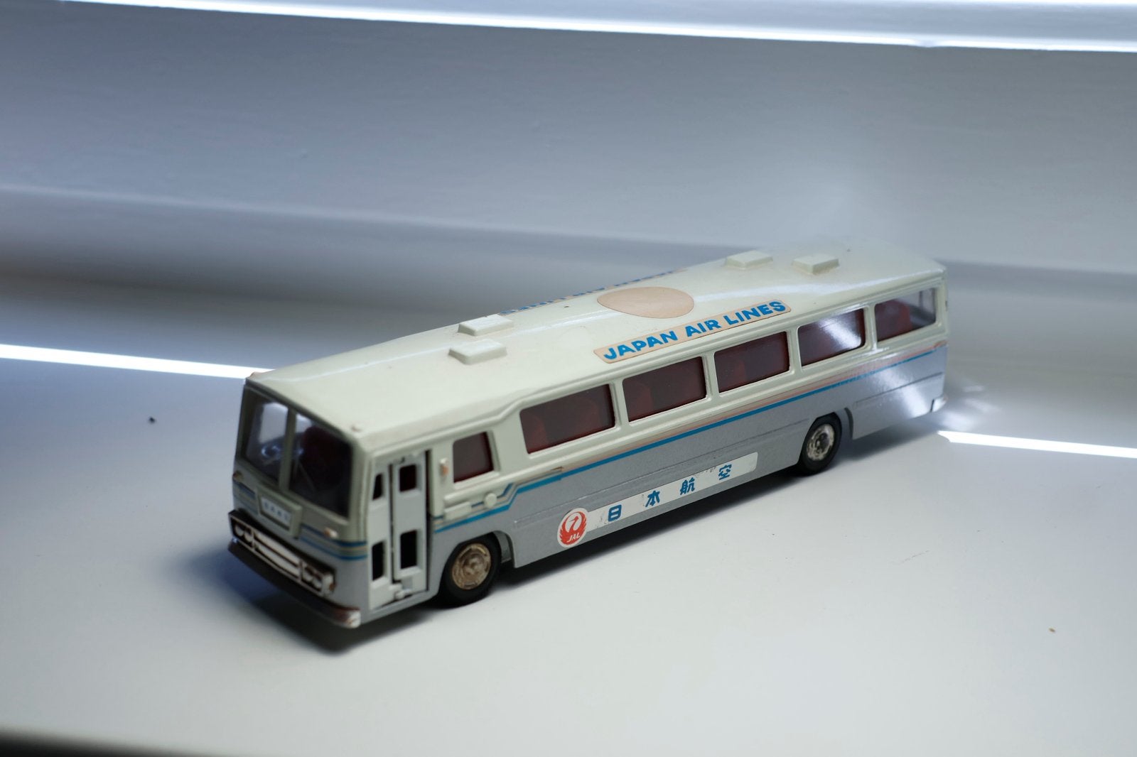 Yonezawa Diapet - Mitsubishi Fuso Bus - Schaal 1:50, Verzenden, Zo goed als nieuw, Bus of Vrachtwagen, Overige merken