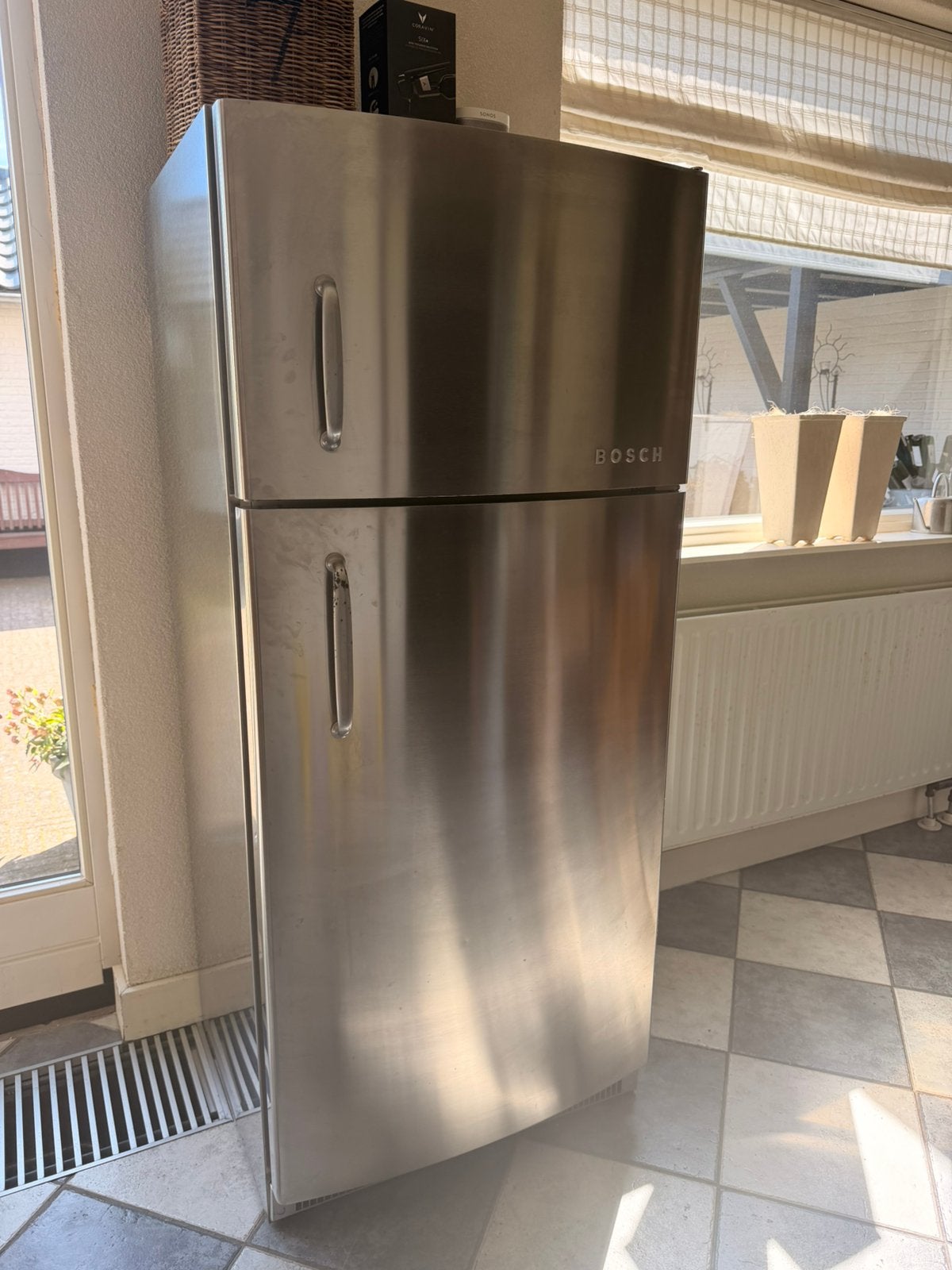 Goed functionerende Bosch koelkast met vriesvak (20 jaar oud, Ophalen, Gebruikt, 200 liter of meer, 60 cm of meer