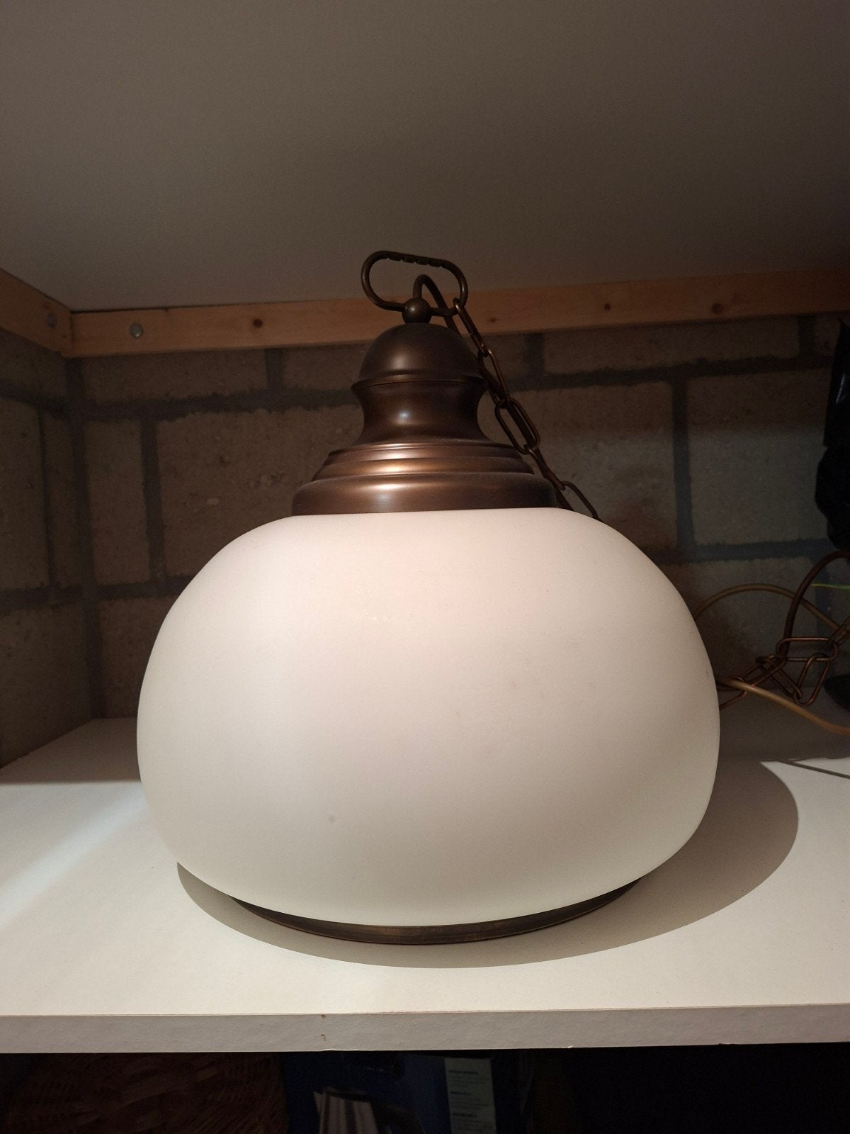 Vintage hanglamp met opalen glazen kap, Ophalen, Gebruikt, Vintage, E27 (groot)