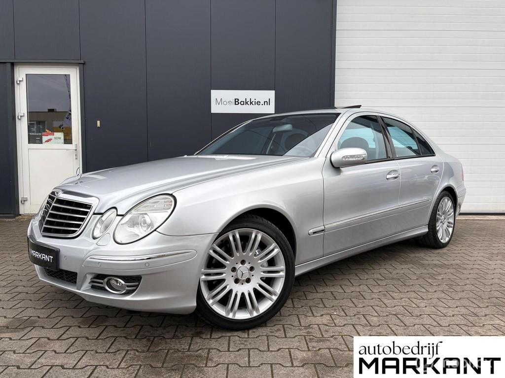 Mercedes E-Klasse 350 Avantgarde Leder / Xenon / Schuifdak, Auto's, Mercedes-Benz, Automaat, Achterwielaandrijving, Gebruikt, Zwart