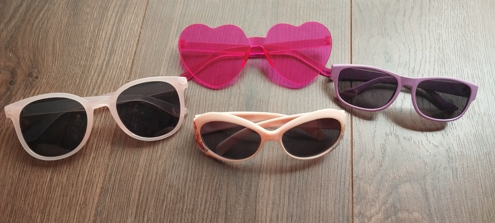 Leuke kinder zonnebrillen in goede staat, Kinderen en Baby's, Kindermode-accessoires, Ophalen of Verzenden, Gebruikt