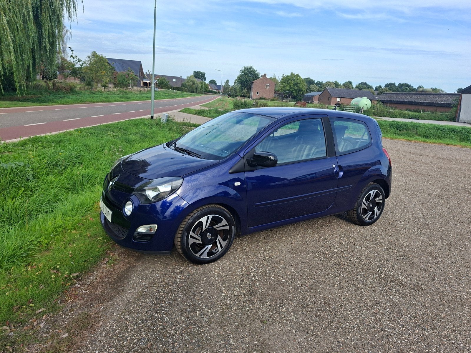 Renault Twingo 1.2 55KW E3 2014, 839 kg, 74 pk, 750 kg, 4 stoelen