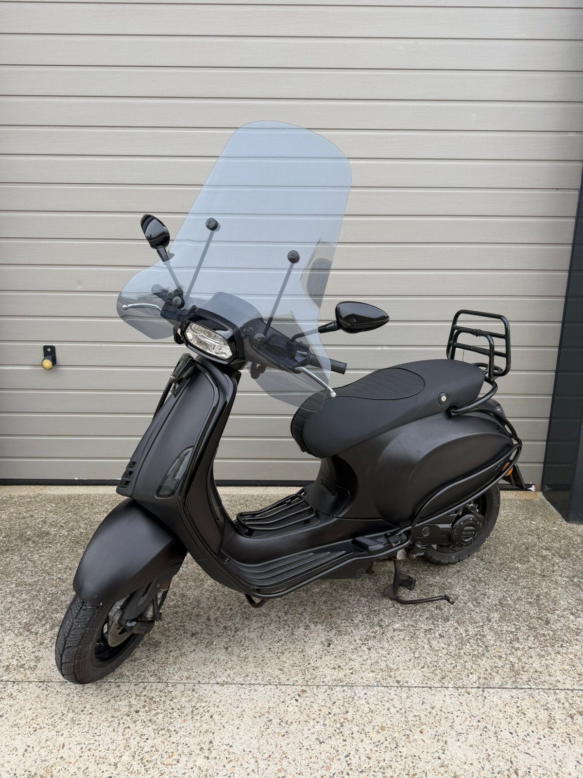 Vespa Primevera Sprint 50 ( Mat zwart ), Fietsen en Brommers, Ophalen, Gebruikt, Benzine, Vespa