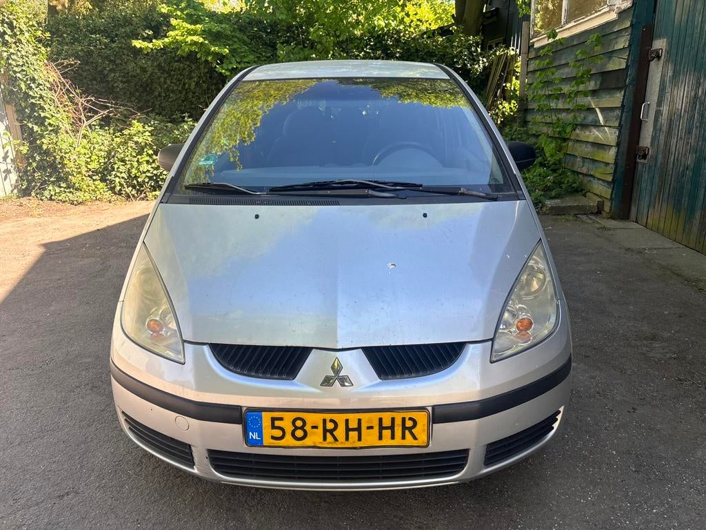 Mitsubishi Colt 1.5 CZ5 2005  5 deurs, Auto's, Mitsubishi, Voorwielaandrijving, 40 €/maand, 4 cilinders, 965 kg