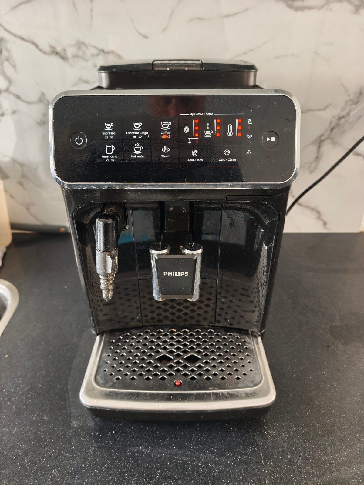 Philips 2200 serie volautomatische espressomachine, Koffiemachine, Zo goed als nieuw, 2 tot 4 kopjes, Afneembaar waterreservoir