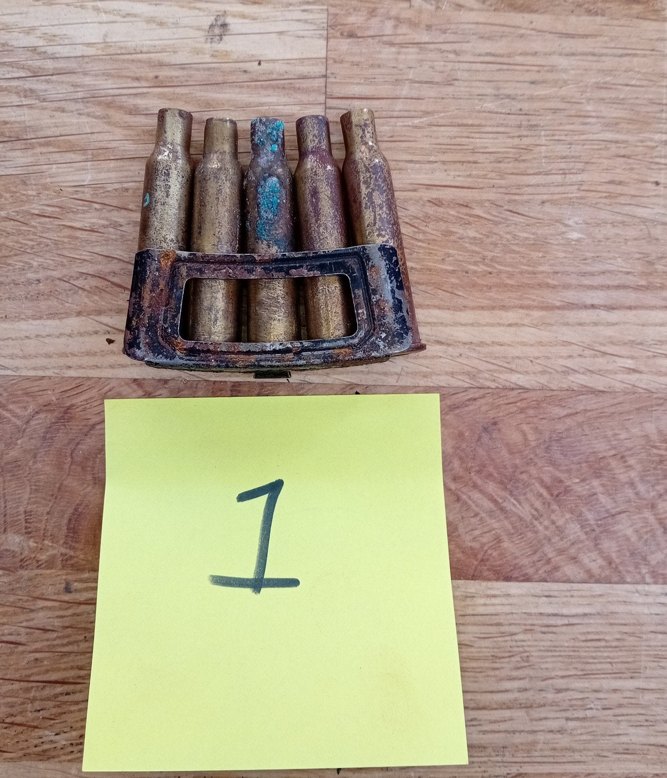 Originele Nederlandse M.95 Mannlicher Laderclip 5 huls leeg!, Ophalen of Verzenden, Nederland, Hulzen of Bodemvondsten
