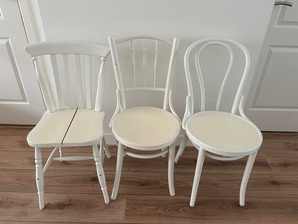 3 witte houten stoelen - gratis af te halen, Huis en Inrichting, Stoelen, Ophalen, Gebruikt, Drie, Wit
