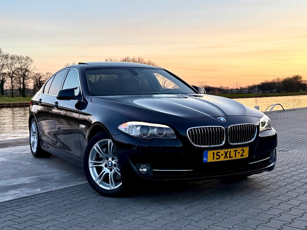BMW 5-Serie 3.0 530I AUT 2012 Leder Pano Trekhaak Carplay, Achterwielaandrijving, 2000 kg, 272 pk, Particulier