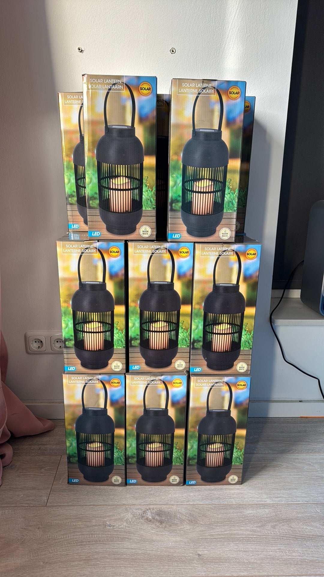 Leuke moderne solar lantaarn met led kaars, Huis en Inrichting, Ophalen, Nieuw, Kunststof, 5 – 50