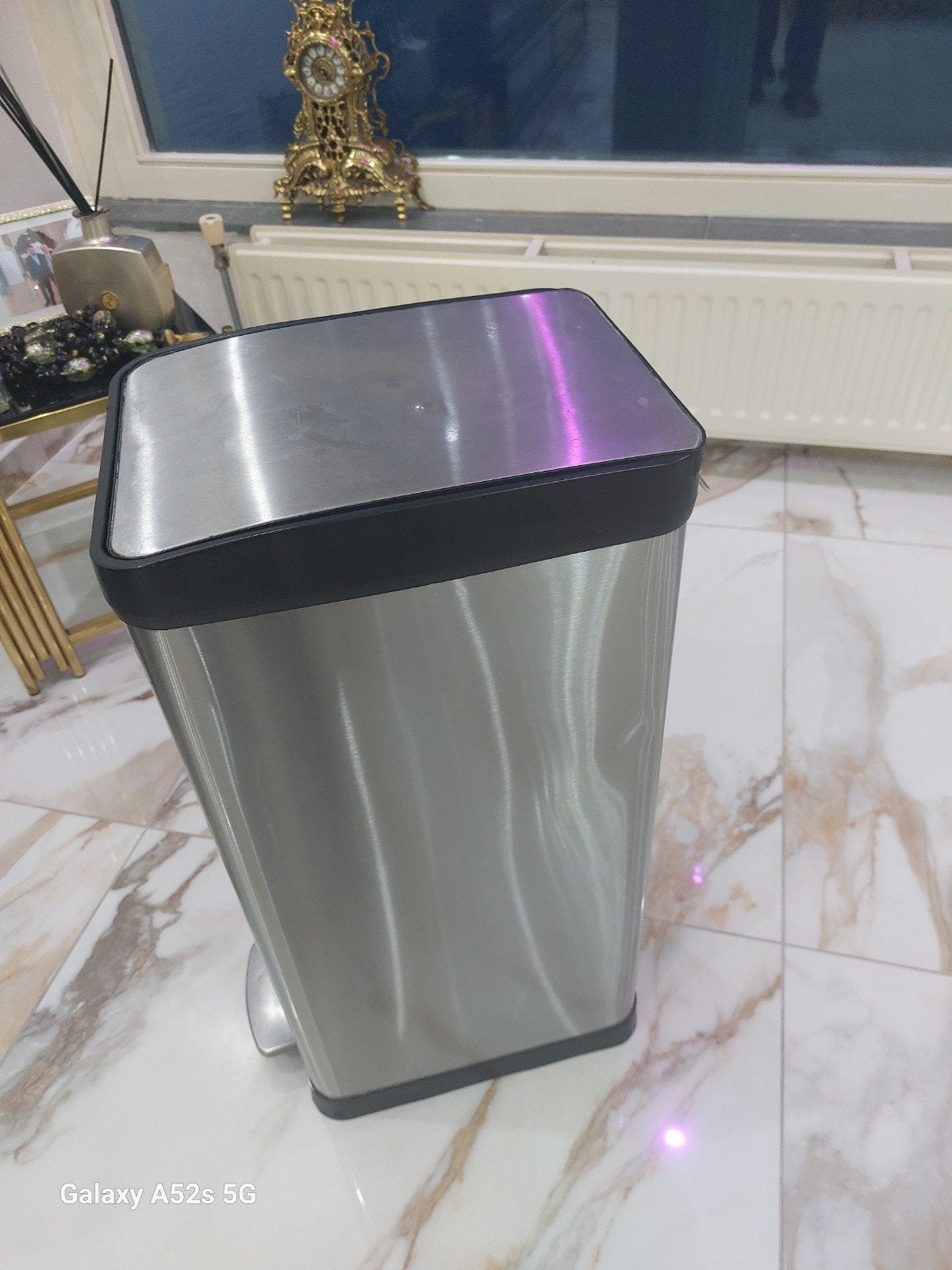 Pruilenbak, Huis en Inrichting, Woonaccessoires | Prullenbakken, 40 liter of meer, Ophalen of Verzenden, Kunststof, Minder dan 50 cm