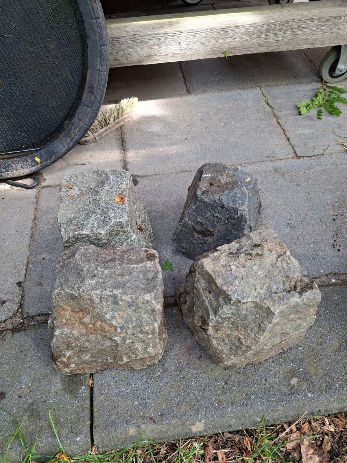 4 kinderkoppen kasseien stenen, Tuin en Terras, Ophalen, Graniet, Nieuw, Kei