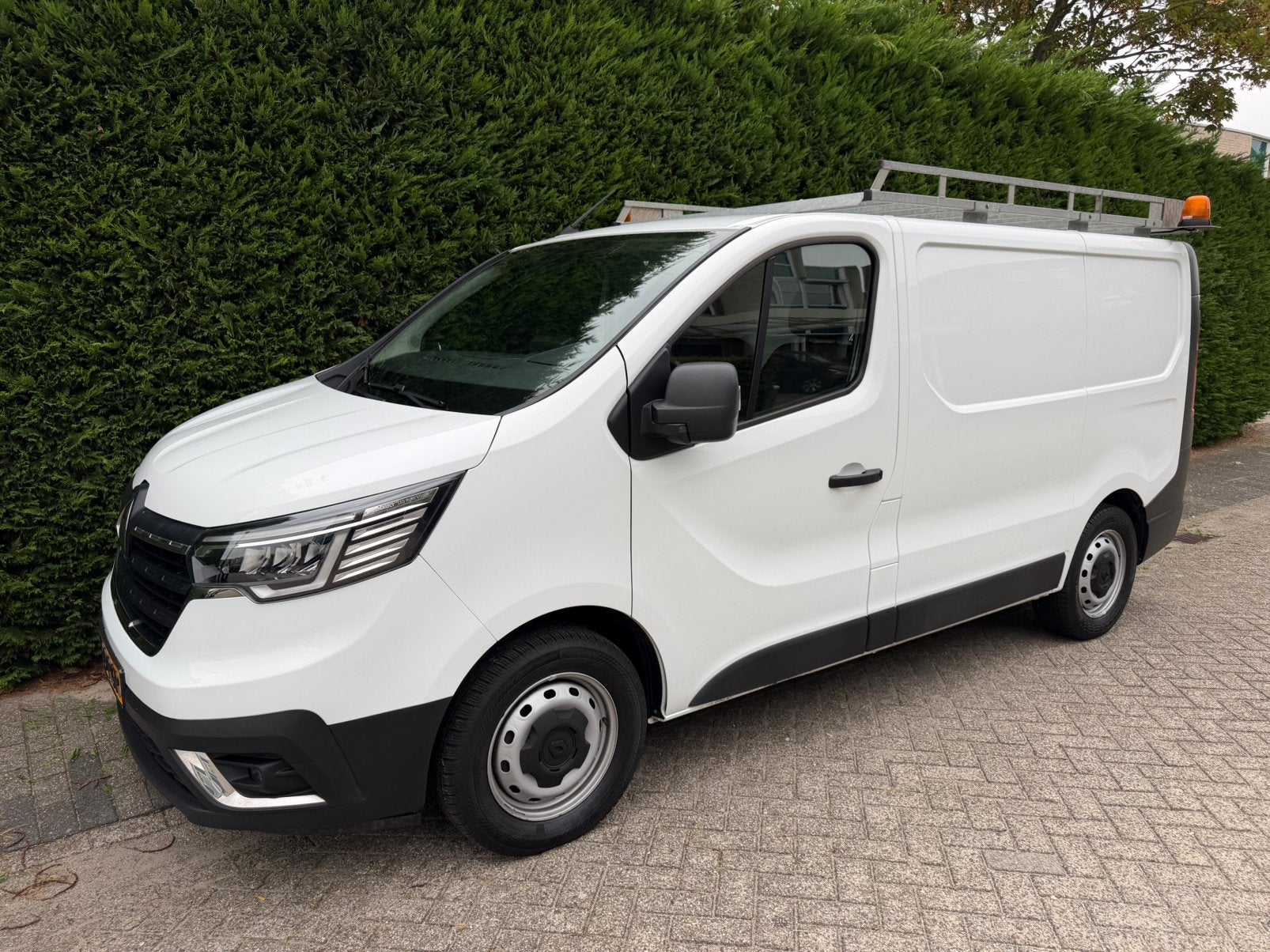 TOP Imperiaal + trap voor o.a. Renault Trafic L1H1, Ophalen, Zo goed als nieuw