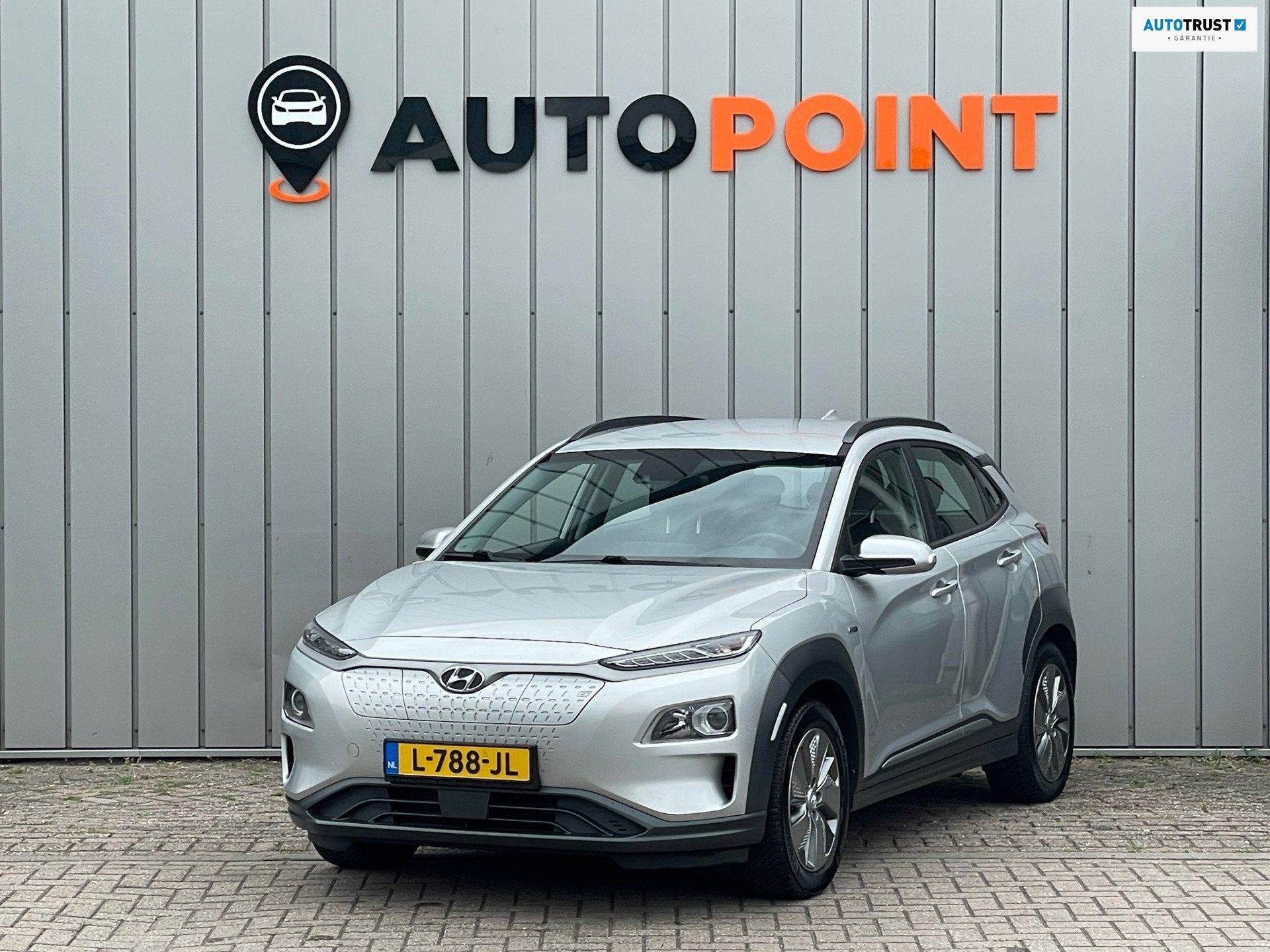 Hyundai Kona EV Comfort 64 kWh SOH100% WARMTEPOMP FASE 3 ORG, Auto's, Gebruikt, Automatische klimaatregeling, Origineel Nederlands