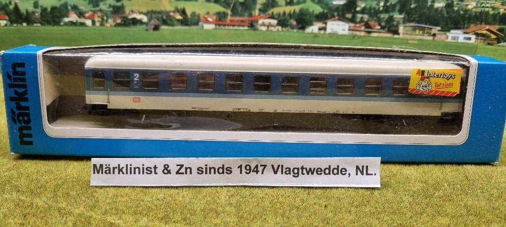 Marklin personen rijtuigen in doos ( 4281/4297), Wisselstroom, Wagon, Ophalen of Verzenden, Zo goed als nieuw