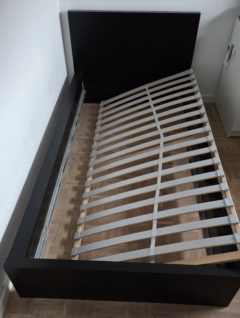 Eenpersoonsbed Malm Zwart 90x200, Huis en Inrichting, Slaapkamer | Bedden, Ophalen, Overige materialen, 90 cm, Eenpersoons