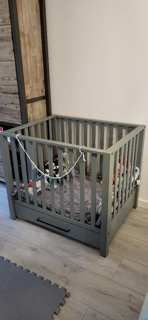 Euro baby casper box olijfgroen, Ophalen, Gebruikt, Rechthoekig, In hoogte verstelbaar