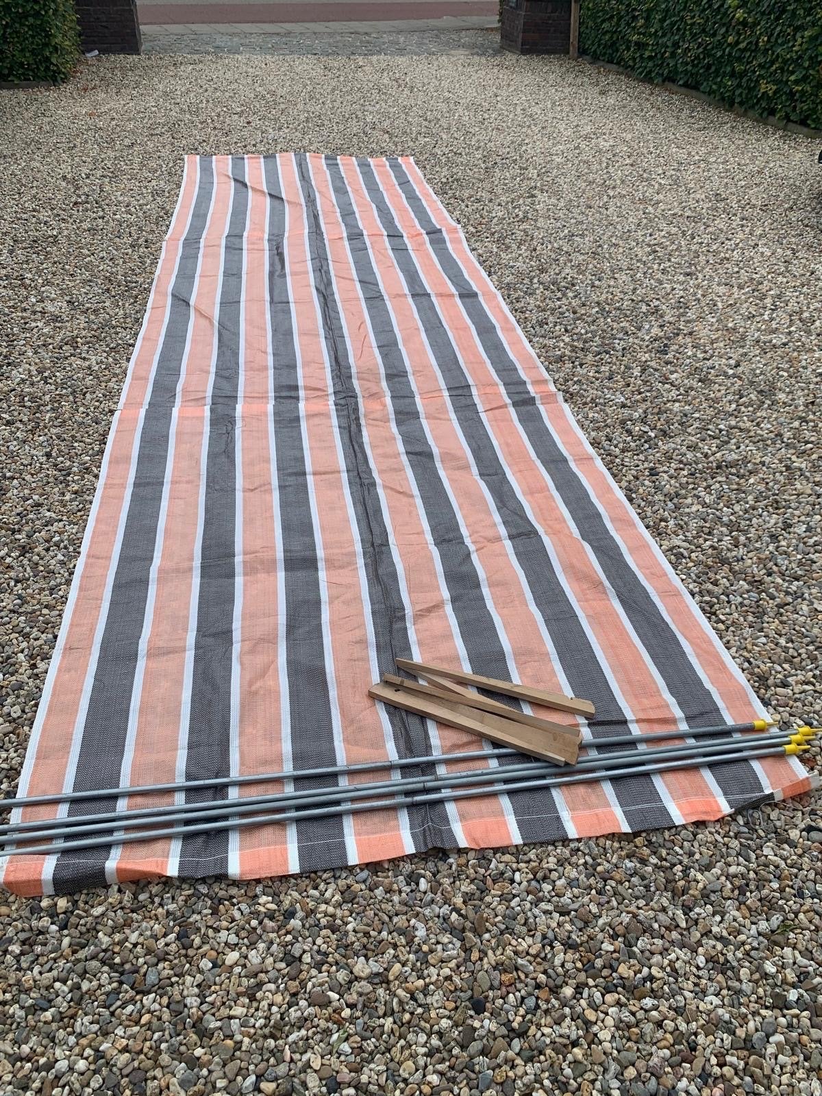 Windscherm 5 meter lang, Caravans en Kamperen, Windschermen, Ophalen of Verzenden, Gebruikt