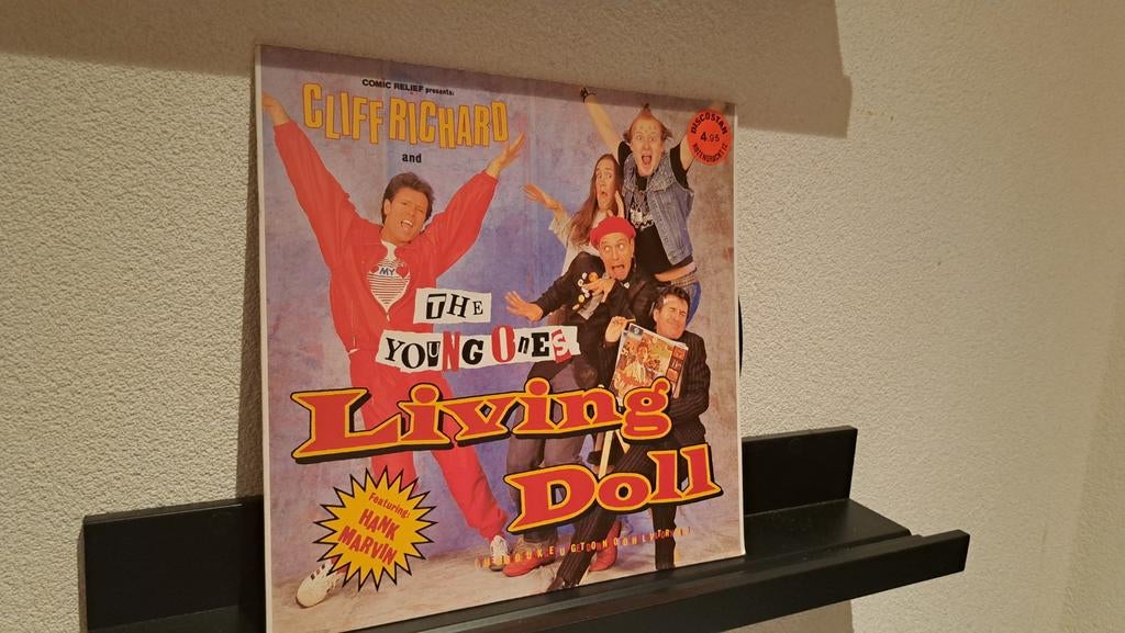 Cliff Riichard and the Young ones, Ophalen of Verzenden