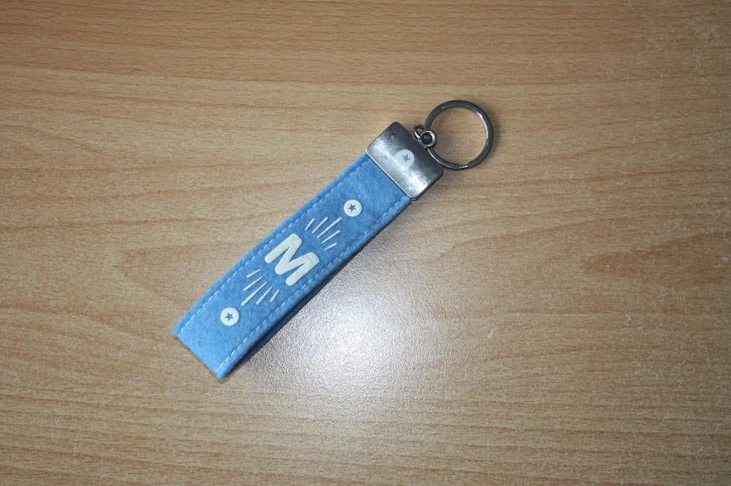 Sleutelhanger met M, Ophalen of Verzenden, Nieuw