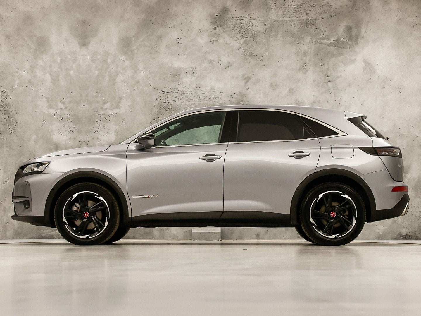 DS 7 Crossback E-Tense Performance Line Automaat 224Pk (GROO, Auto's, DS, 12 maanden, 4 cilinders, Bedrijf, Hybride Elektrisch/Benzine