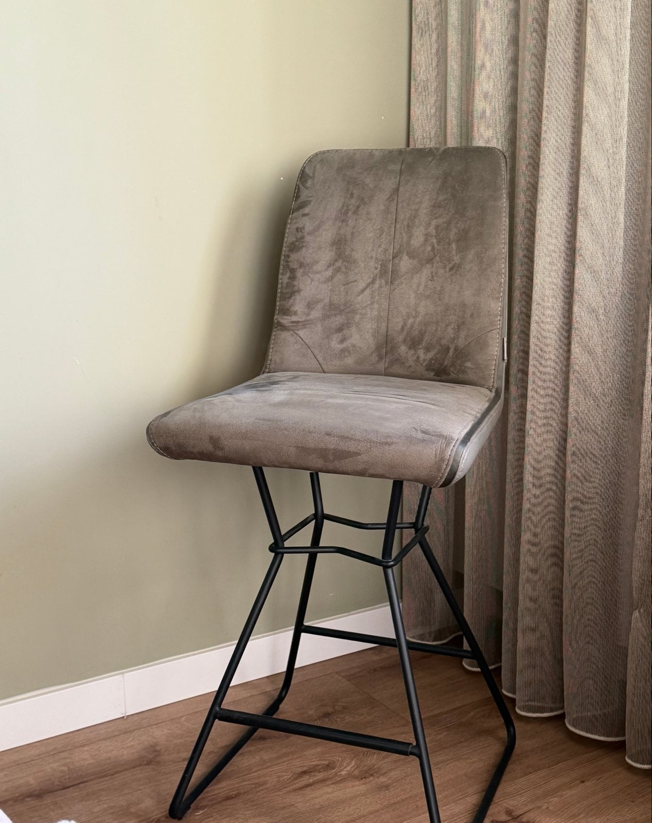 6 Draaibare hoge Velvet Groene Stoelen, Ophalen, Zo goed als nieuw, Metaal, Draaibaar