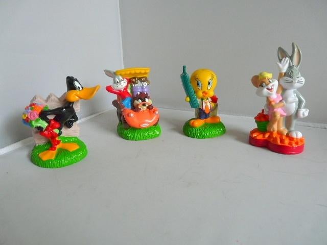Looney Tunes 1999 # 4 stuks 8-10 cm, Ophalen of Verzenden, Looney Tunes, Zo goed als nieuw, Beeldje of Figuurtje
