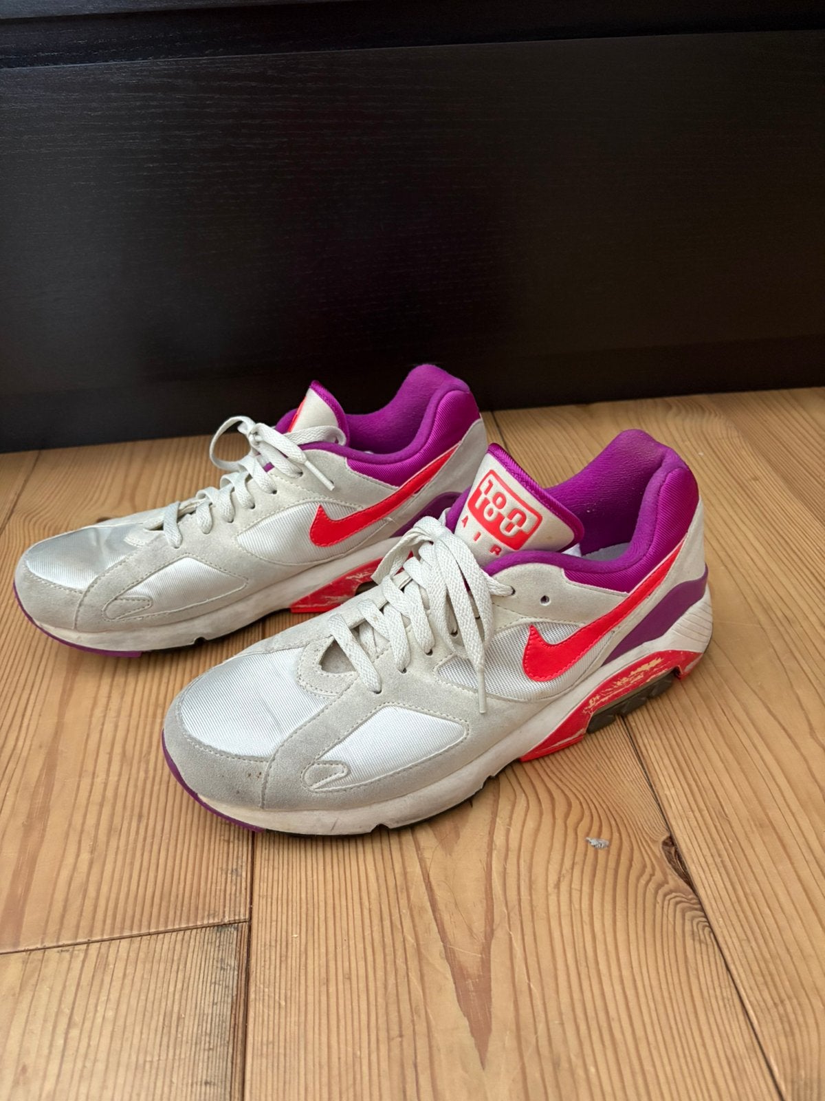 Nike Air Max 180 QS Laser Crimson 43 9,5, Overige kleuren, Ophalen of Verzenden, Sneakers of Gympen, Gedragen