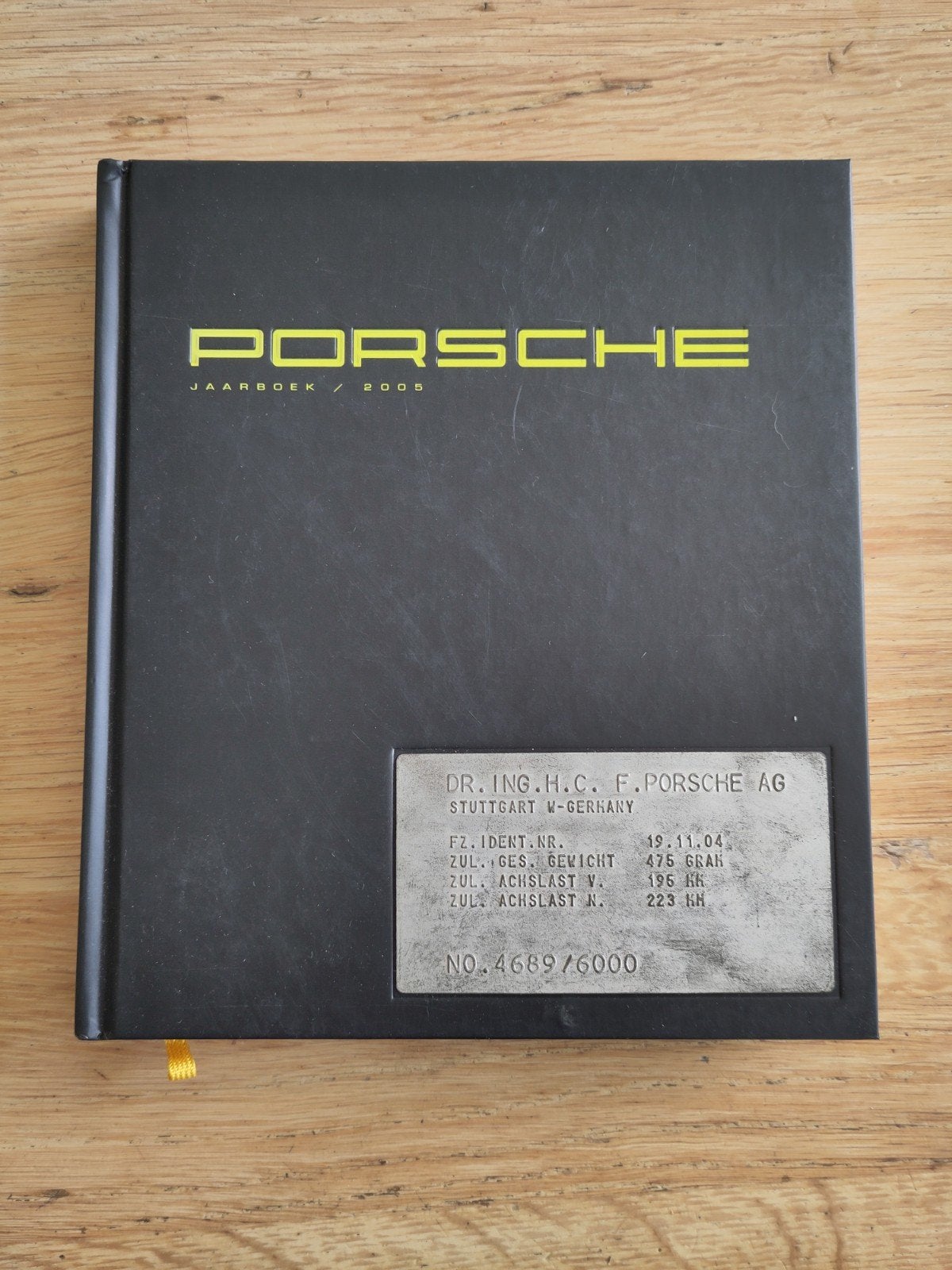 Porsche Jaarboek 2005 - Gelimiteerde oplage (4689/6000), Porsche, Ophalen of Verzenden, Zo goed als nieuw, Porsche