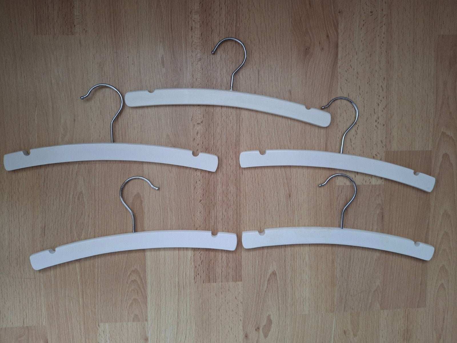 Houten kinderkledinghangers (5), Kinderen en Baby's, Ophalen of Verzenden, Zo goed als nieuw, Overige typen