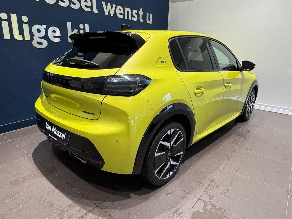 Peugeot 208 1.2 Hybrid 110 e-DCS6 GT | 3D-Cockpit | 360° Ca, Auto's, 12 maanden, 1195 kg, 1199 cc, Leder en Stof