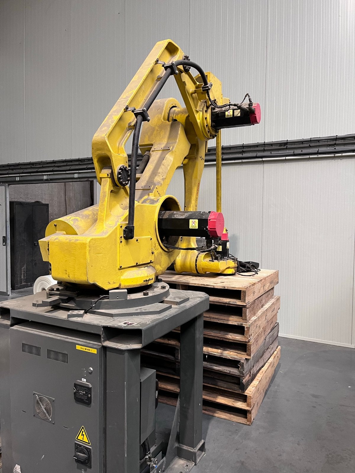 FANUC RJ2 Controller+robotarm+werkende drives (CPU defect), Ophalen of Verzenden