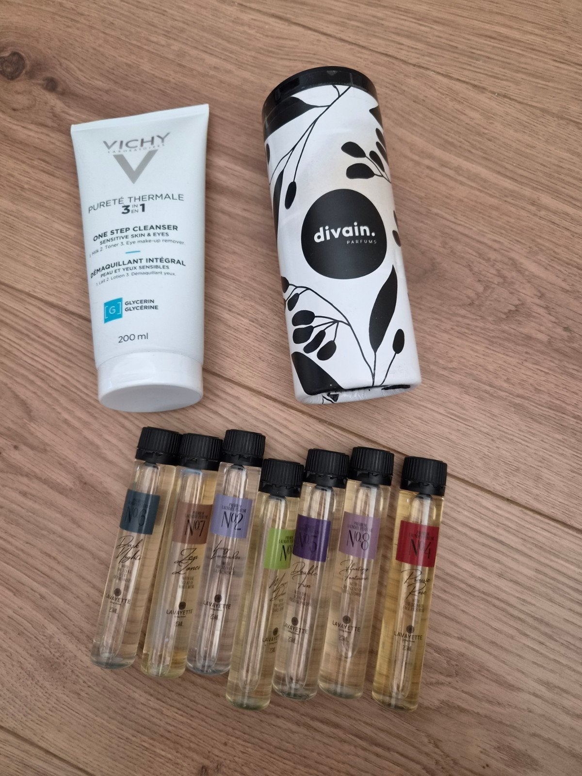 Vichy reiniger, Divain parfum en Lavayette wasparfum samples, Ophalen, Nieuw