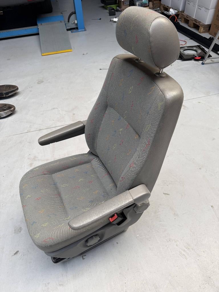Comfort bijrijdersstoel volkswagen t5 (inka bekleding), Auto-onderdelen, Interieur en Bekleding, Ophalen, Gebruikt, Volkswagen