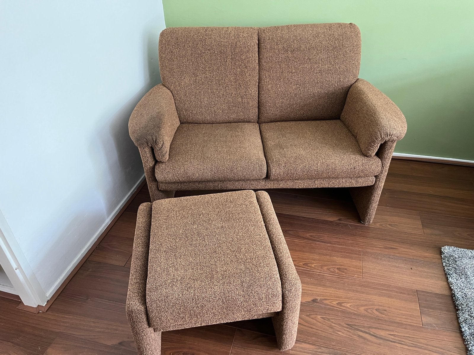 Ergonomische bank met poef - ideaal voor ouderen/rugklachten, Ophalen, Minder dan 75 cm, Tweepersoons, Zo goed als nieuw