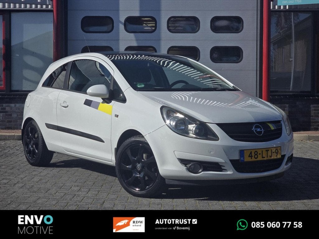 Opel Corsa 1.4-16V Color Ed. Airco/Cruise/NWE APK/Sportief, Voorwielaandrijving, Euro 5, Zwart, 4 cilinders
