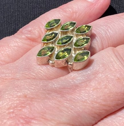 925 zilveren ring peridoot edelstenen, Sieraden, Tassen en Uiterlijk, 18 tot 19, Nieuw, Ophalen of Verzenden, Dame of Heer