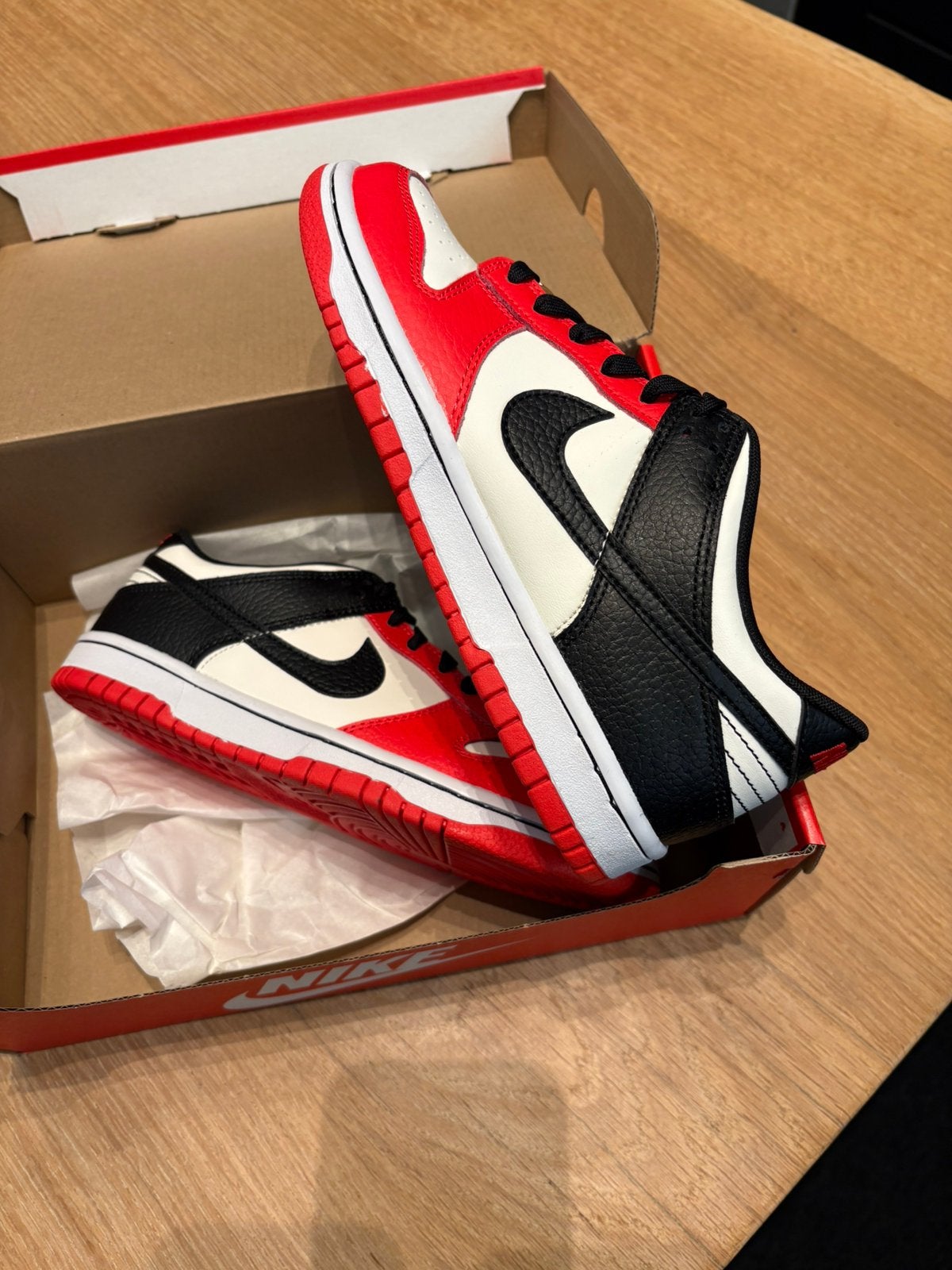 Nike dunk low EMB maat 38, Overige kleuren, Nieuw, Ophalen of Verzenden, Sneakers of Gympen
